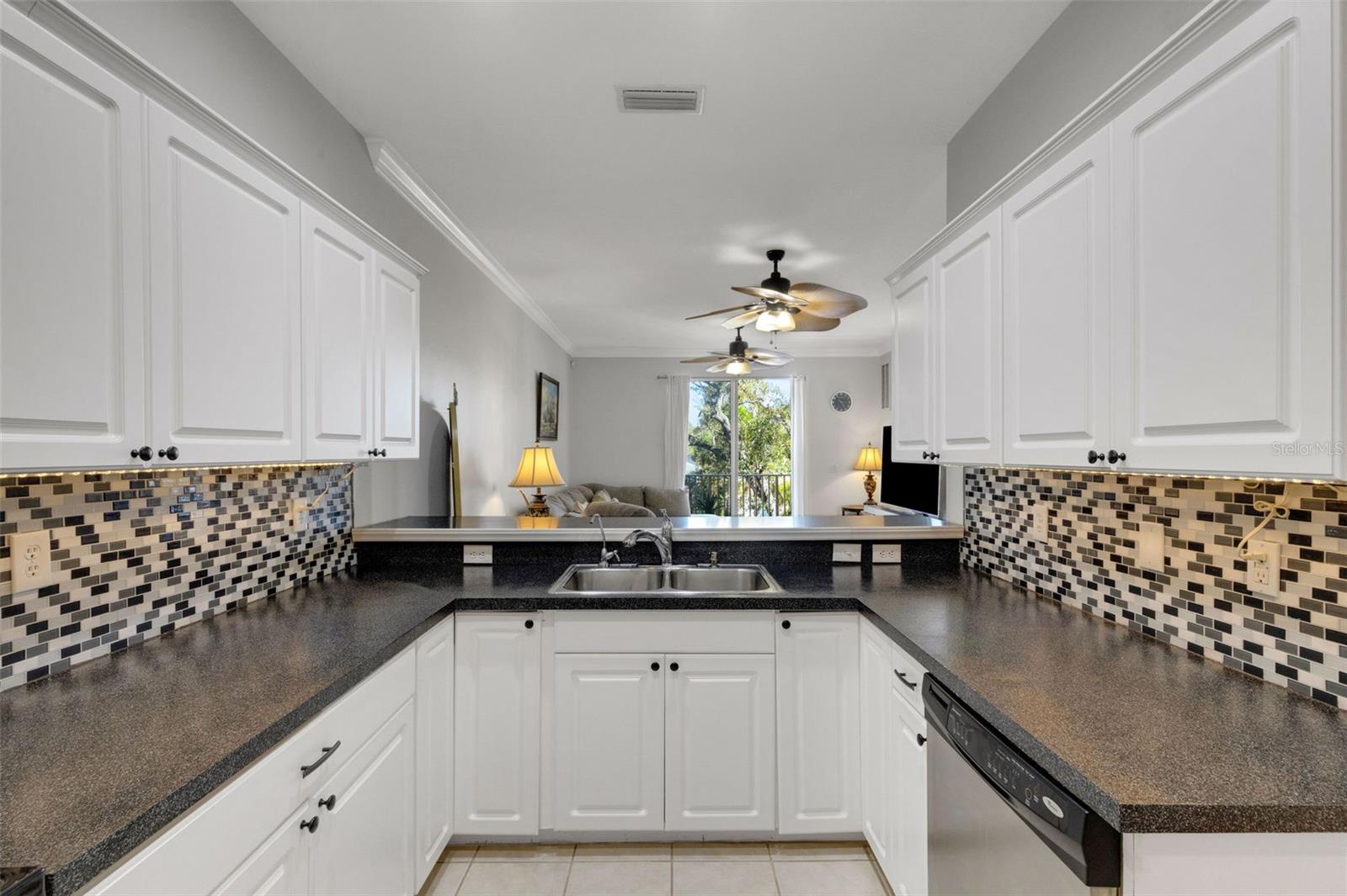 Image 14 of 48 For 5018 Lancaster Street