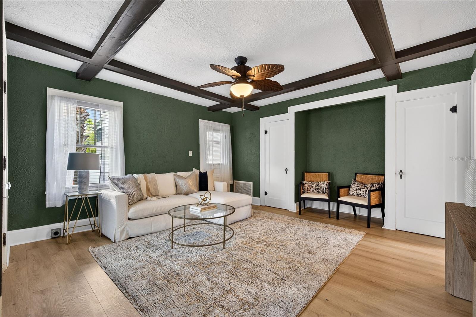 Image 10 of 32 For 2825 3rd Avenue N