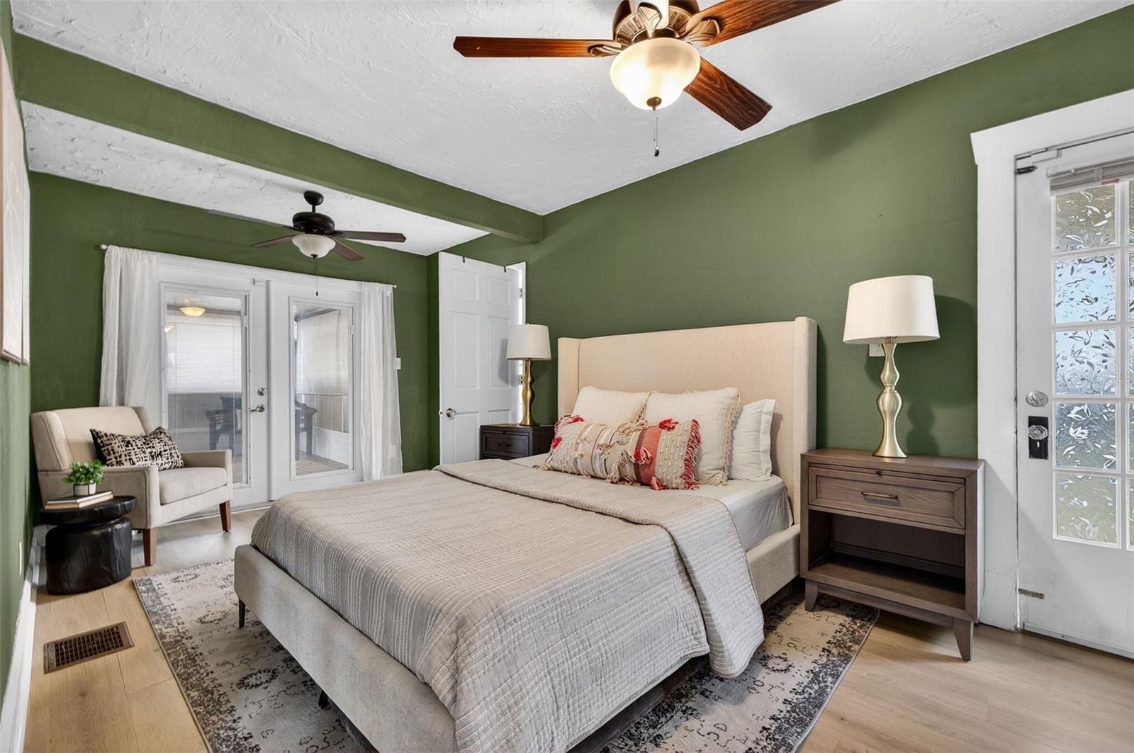 Image 18 of 32 For 2825 3rd Avenue N