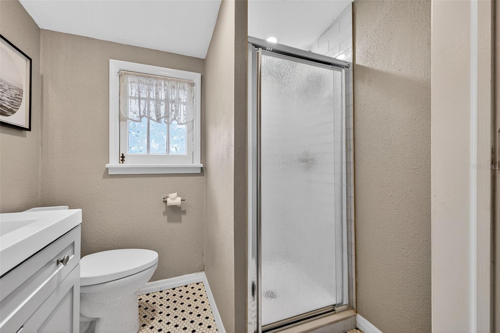 Image 22 of 32 For 2825 3rd Avenue N