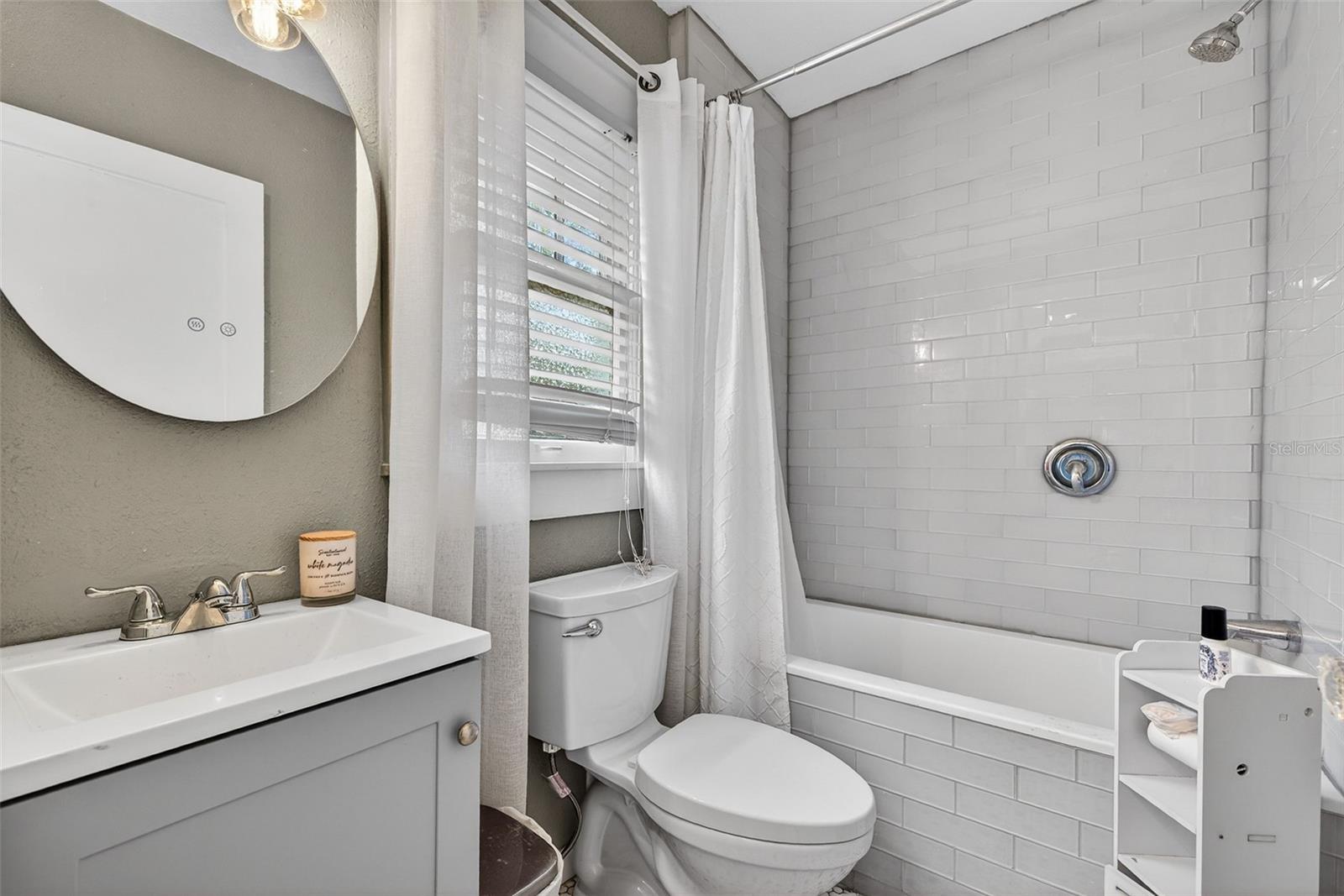 Image 27 of 32 For 2825 3rd Avenue N