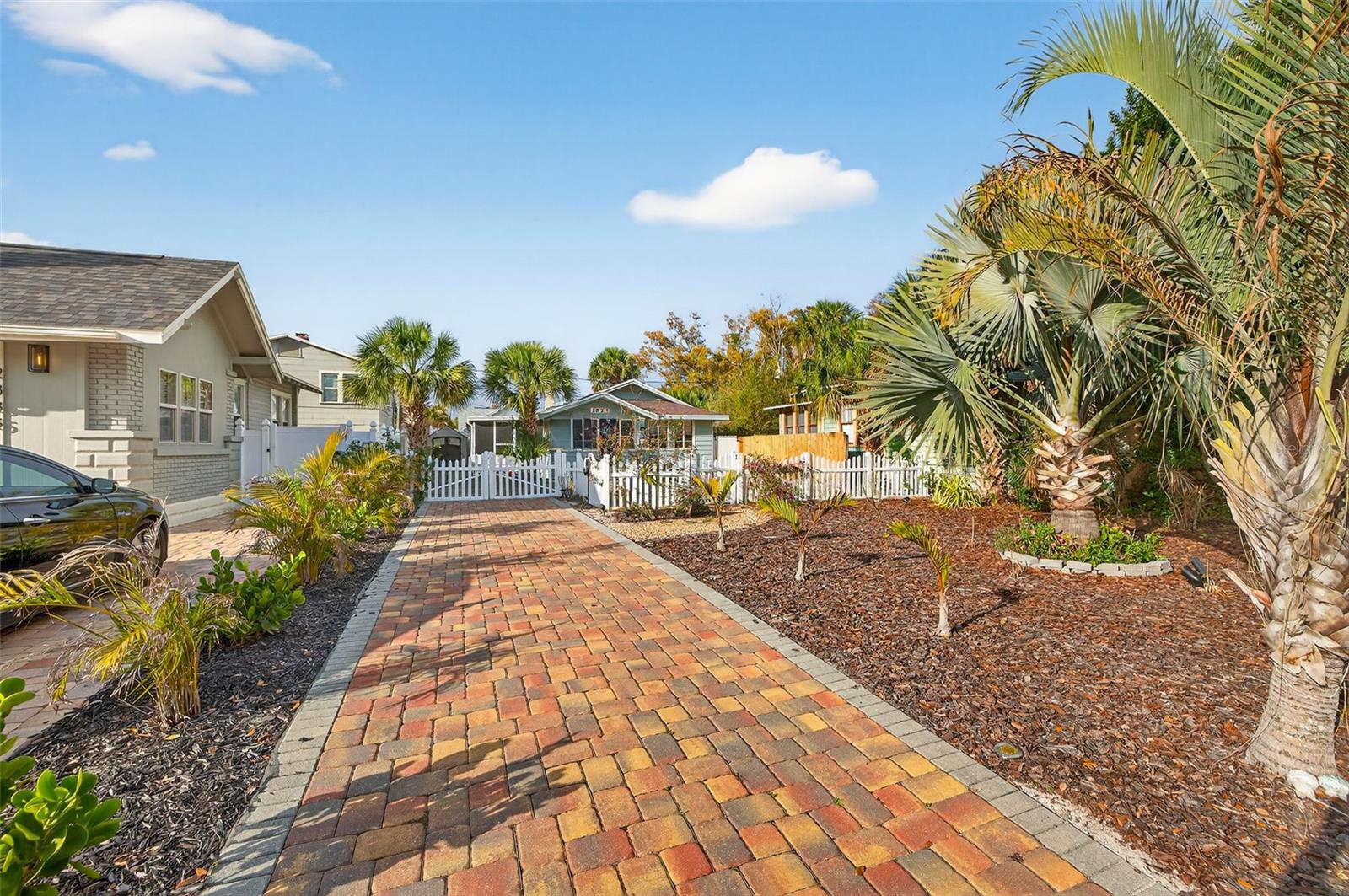 Image 5 of 32 For 2825 3rd Avenue N