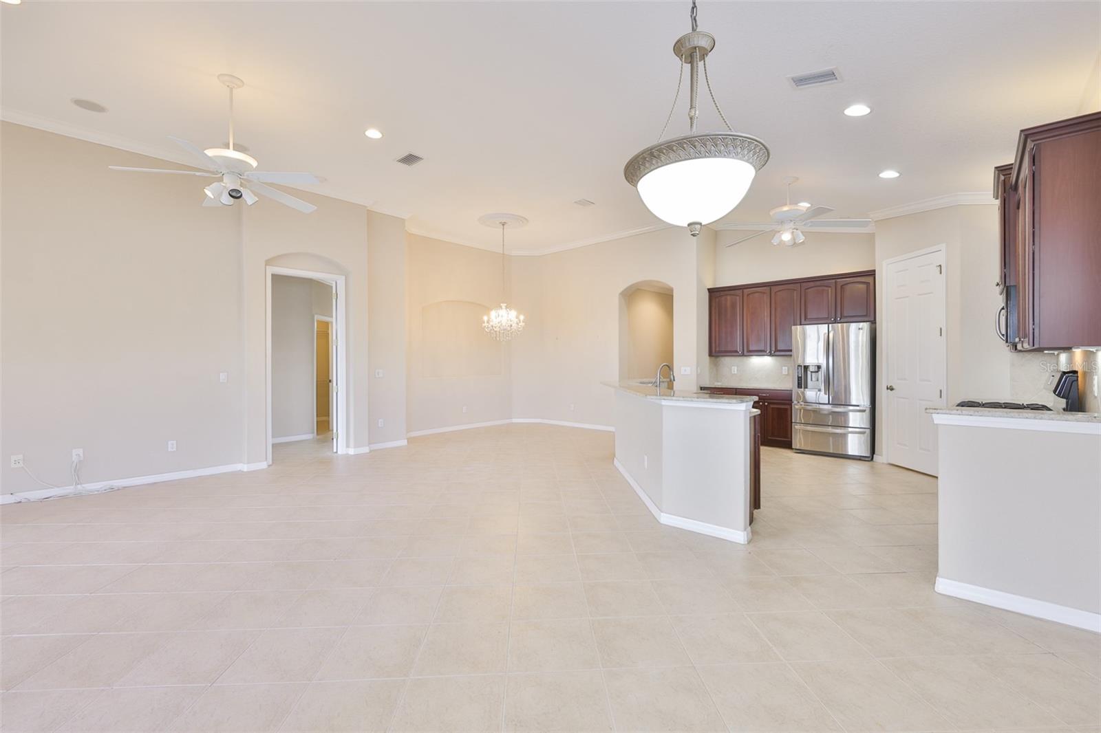 Image 15 of 57 For 1344 Emerald Dunes Drive