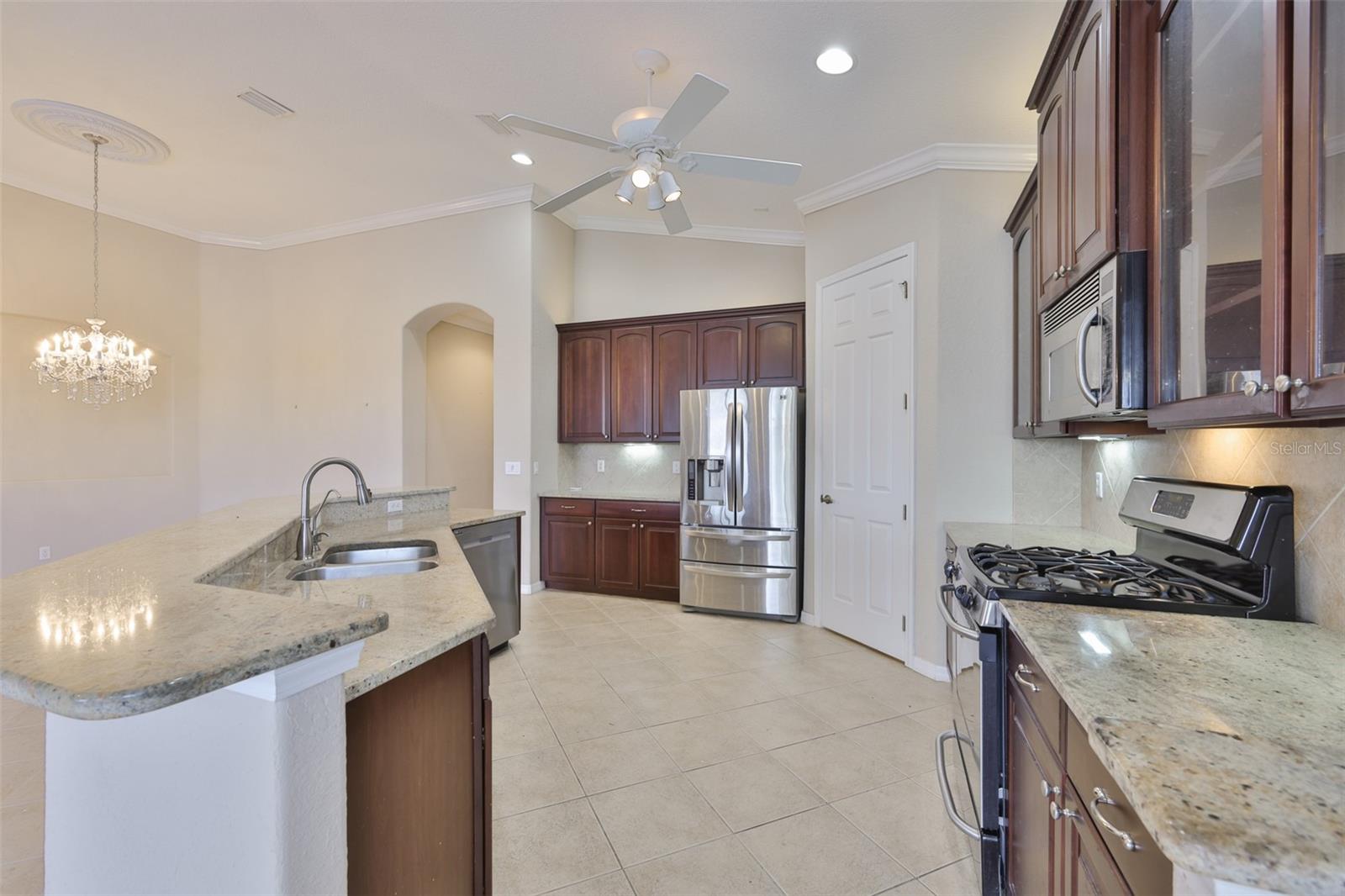 Image 18 of 57 For 1344 Emerald Dunes Drive