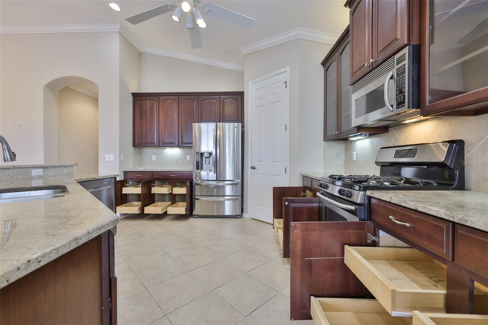 Image 23 of 57 For 1344 Emerald Dunes Drive