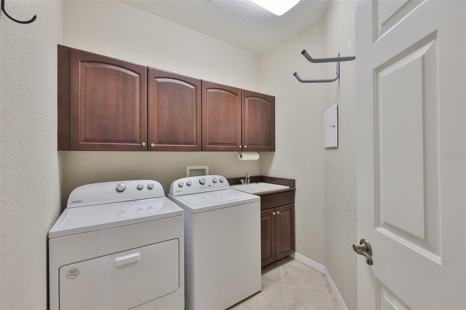 Image 41 of 57 For 1344 Emerald Dunes Drive