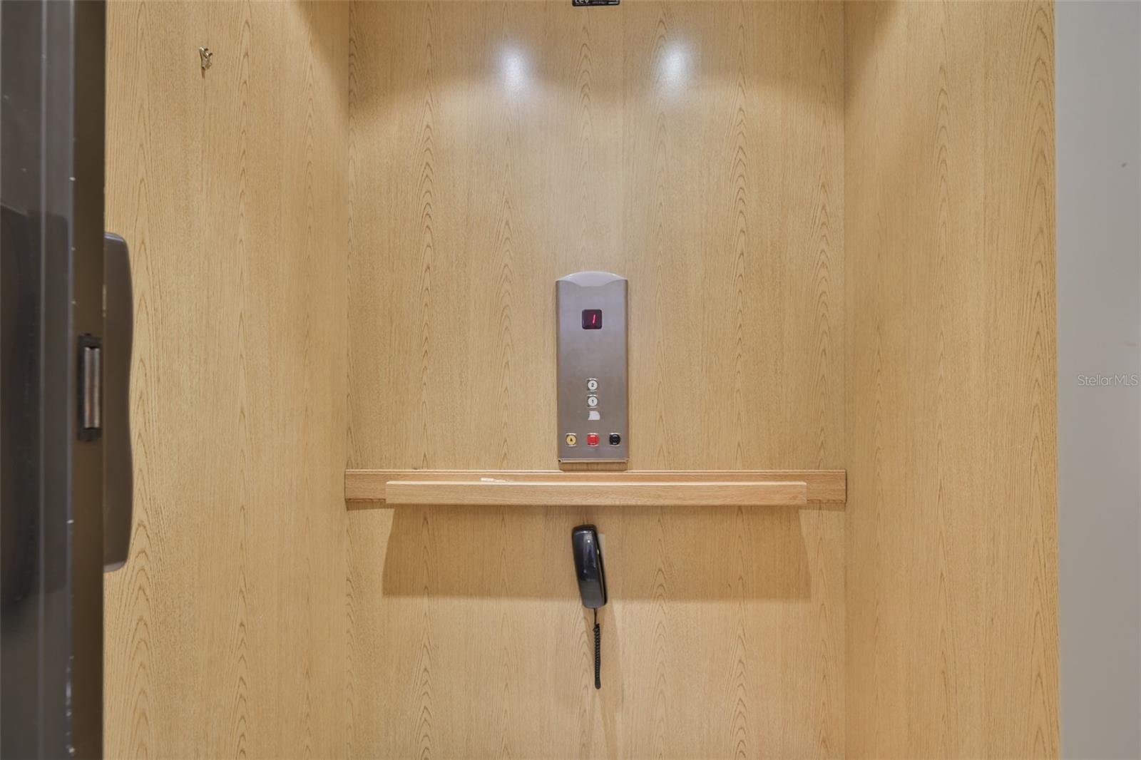 Image 5 of 57 For 1344 Emerald Dunes Drive