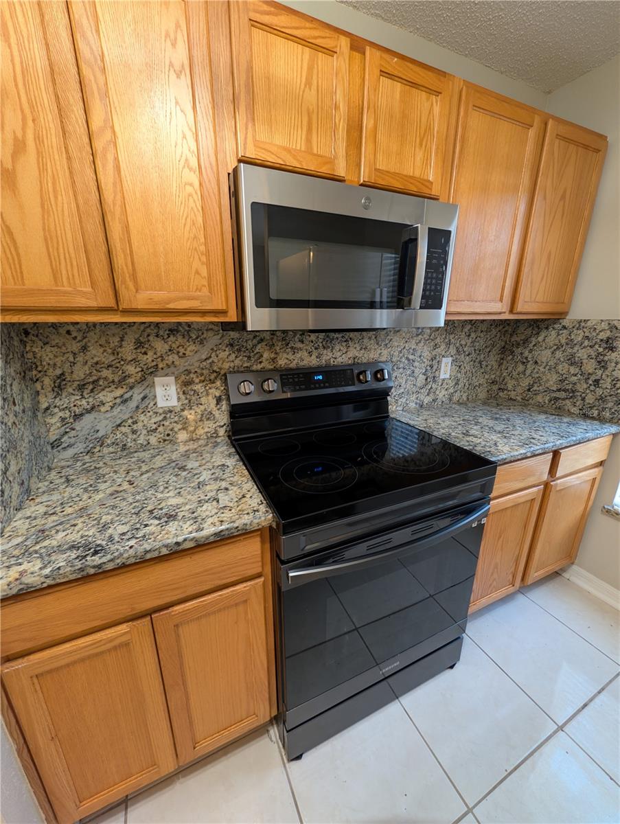 Image 12 of 23 For 4630 Ashburn Square Drive