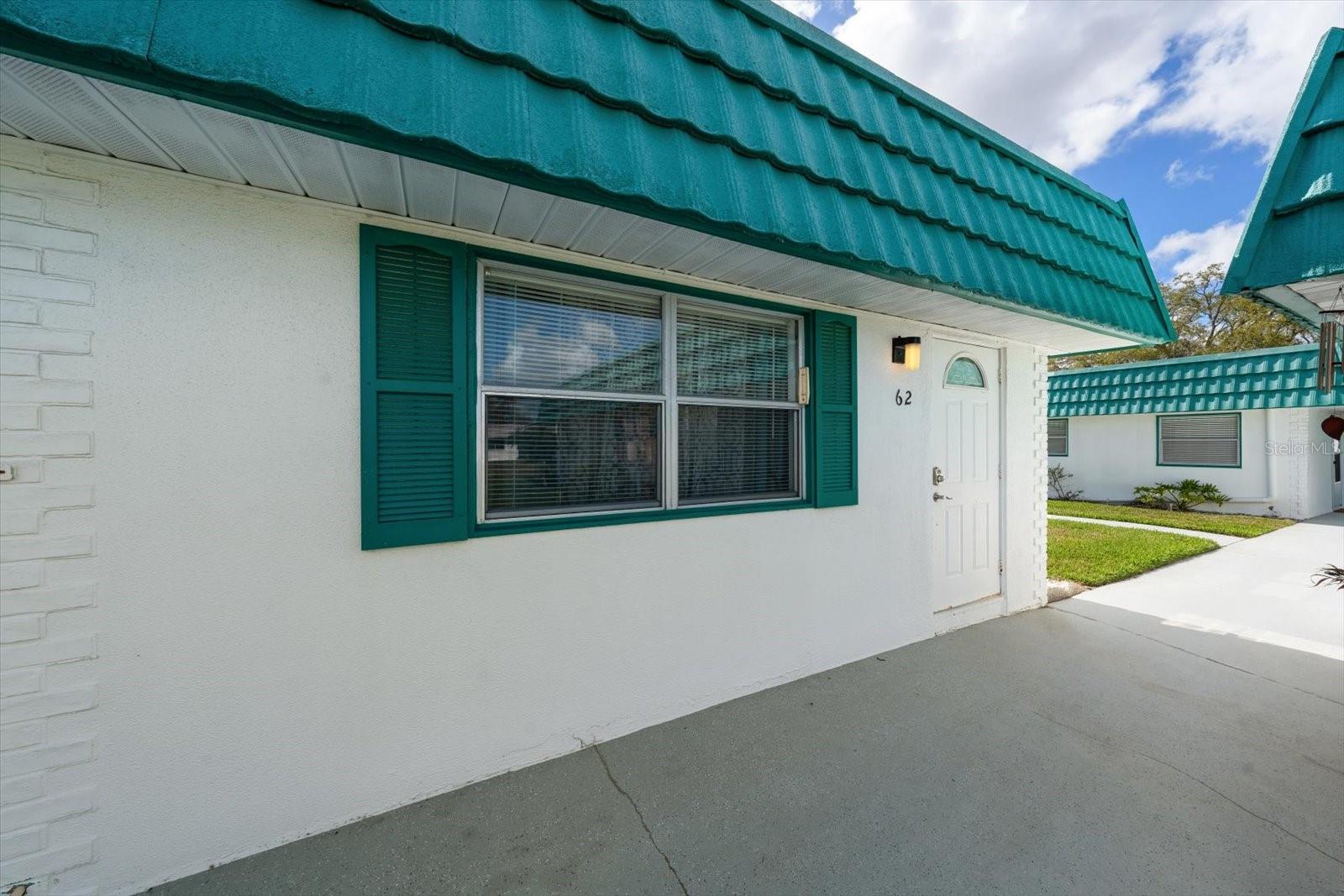 Image 2 of 40 For 205 Kings Boulevard 62