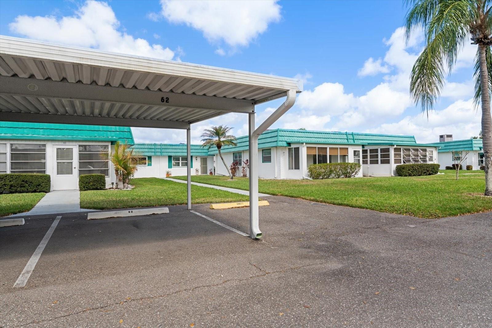 Image 23 of 40 For 205 Kings Boulevard 62