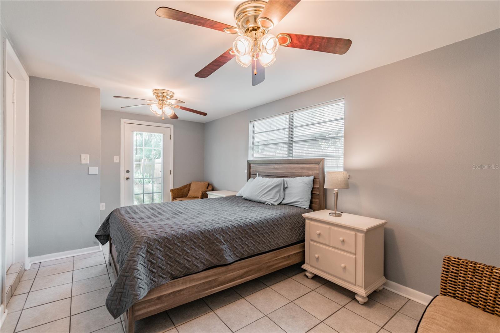 Image 10 of 29 For 3611 Anderson Avenue