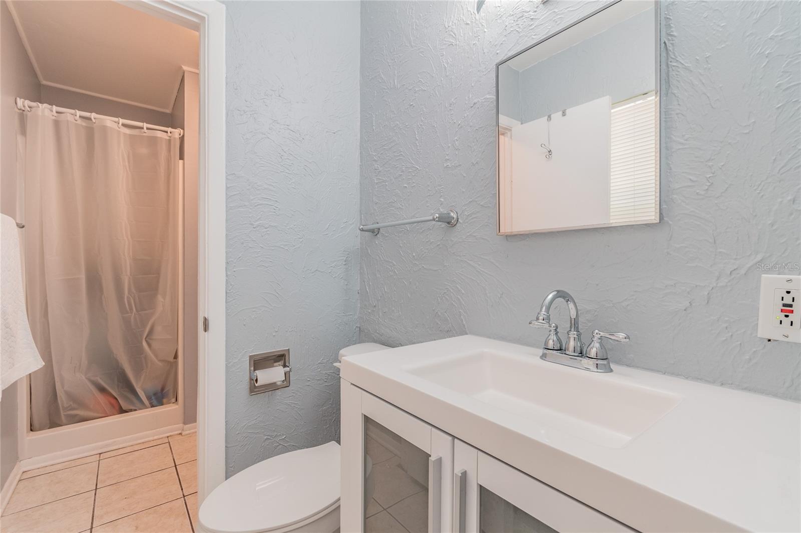 Image 16 of 29 For 3611 Anderson Avenue