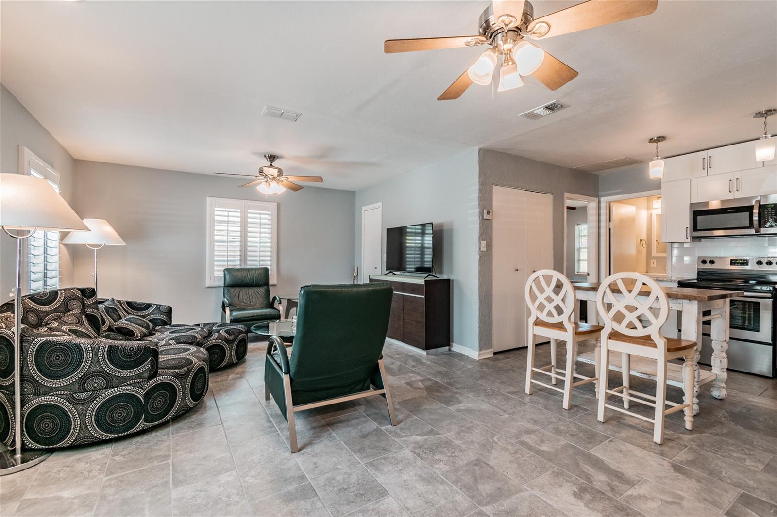 Image 20 of 29 For 3611 Anderson Avenue