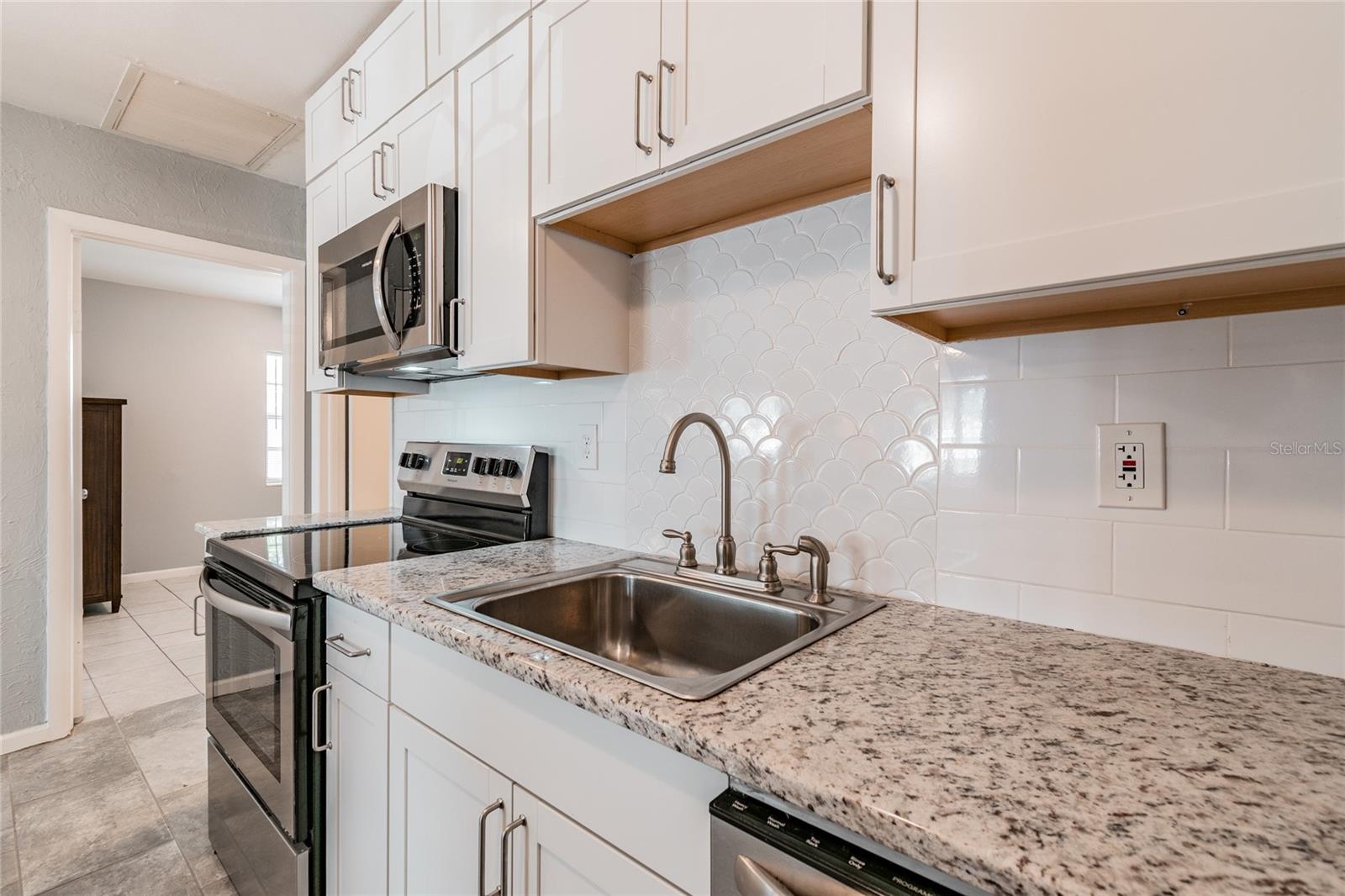 Image 23 of 29 For 3611 Anderson Avenue