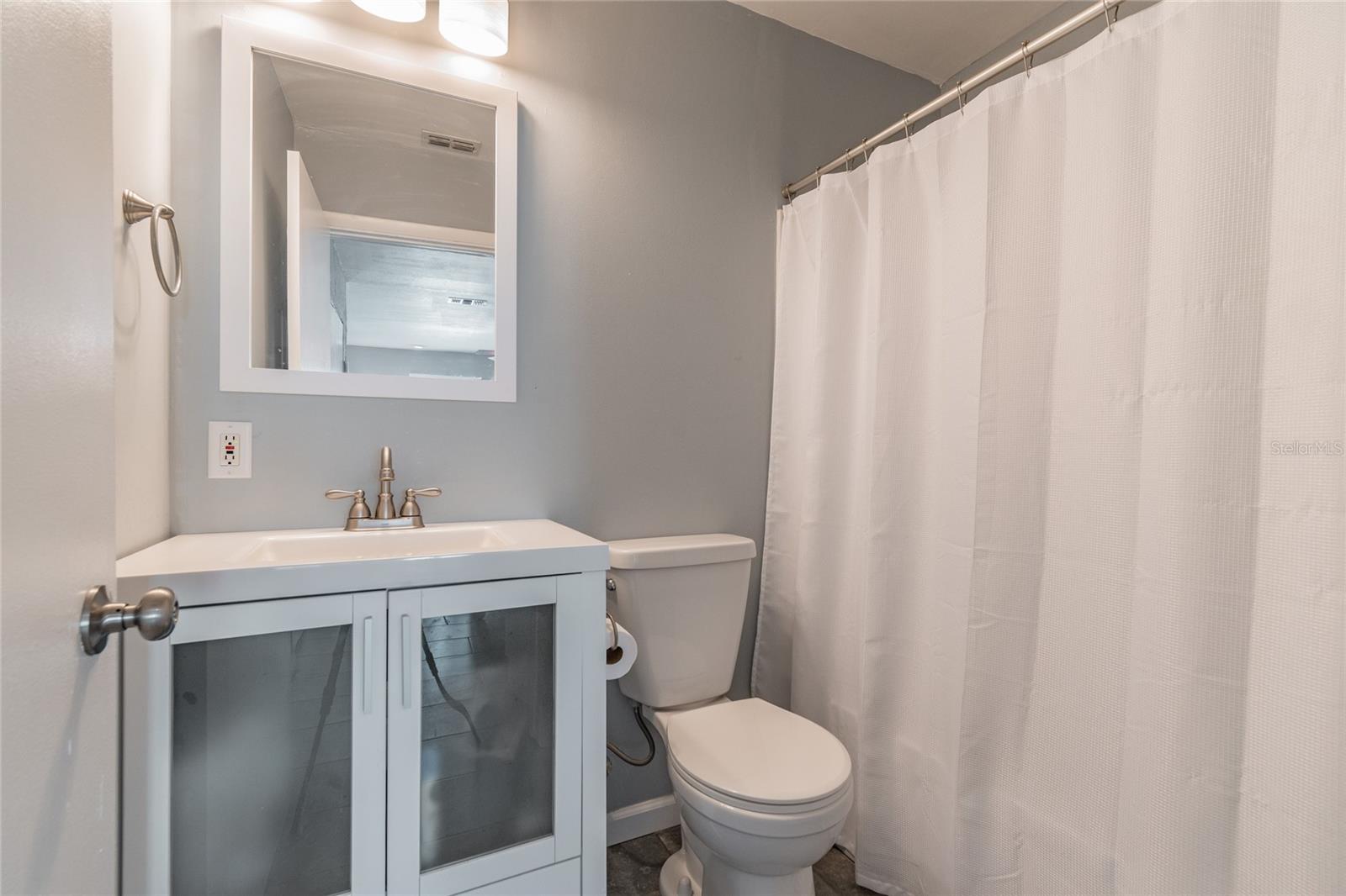 Image 26 of 29 For 3611 Anderson Avenue