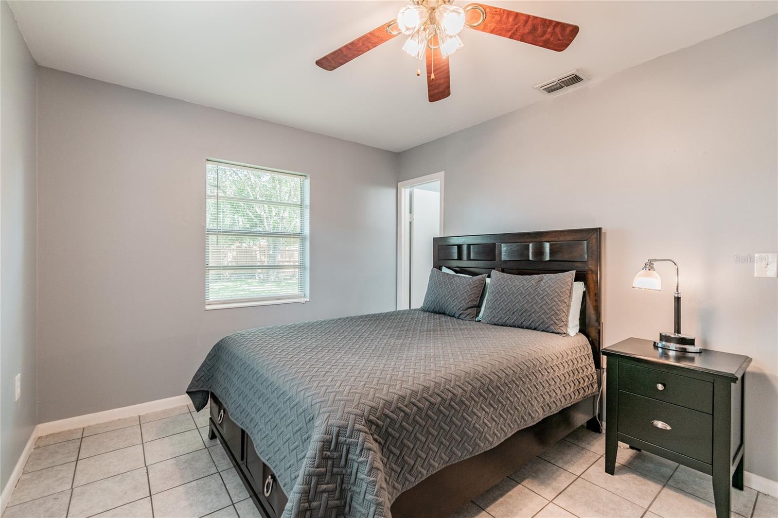 Image 9 of 29 For 3611 Anderson Avenue