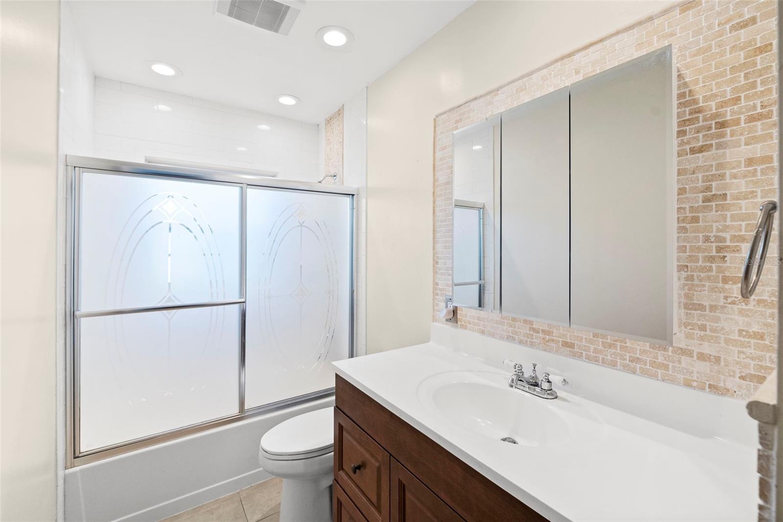 Image 21 of 40 For 6701 Larimer Drive