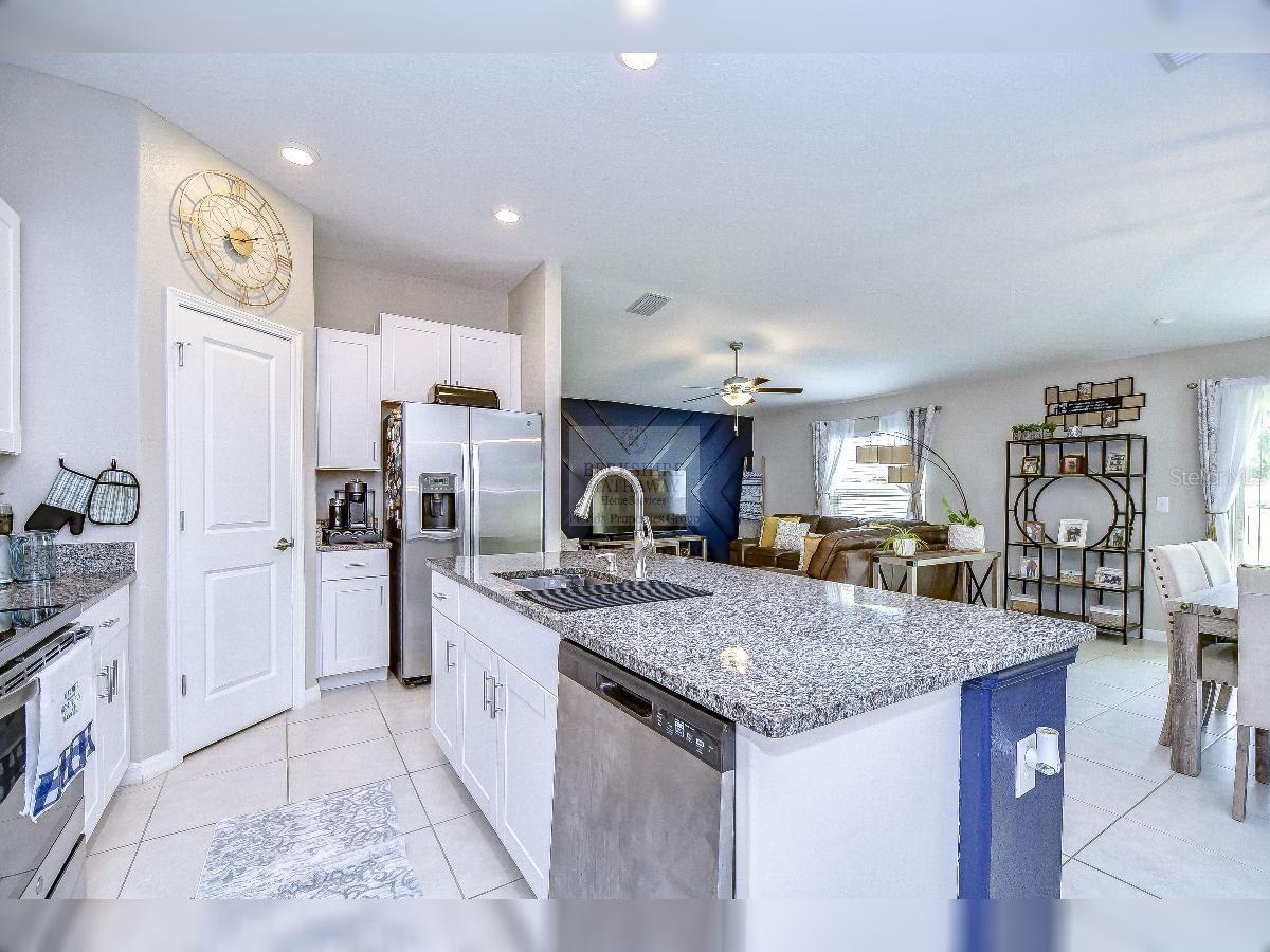 Image 11 of 30 For 1412 Tahitian Sunrise Drive