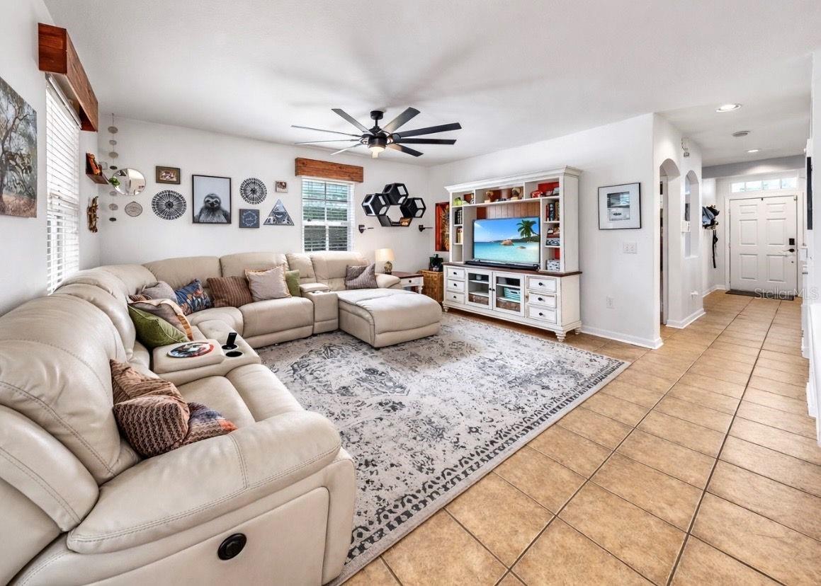 Image 14 of 47 For 16226 Bridgewalk Drive