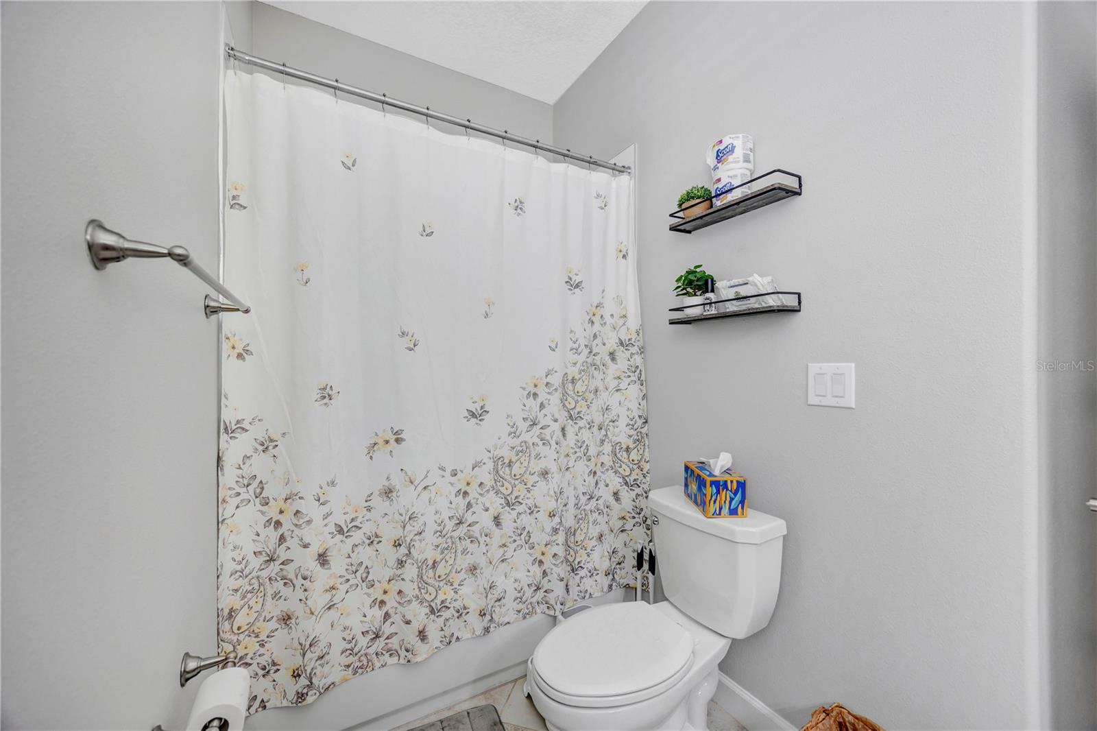 Image 35 of 72 For 13223 Satin Lily Drive