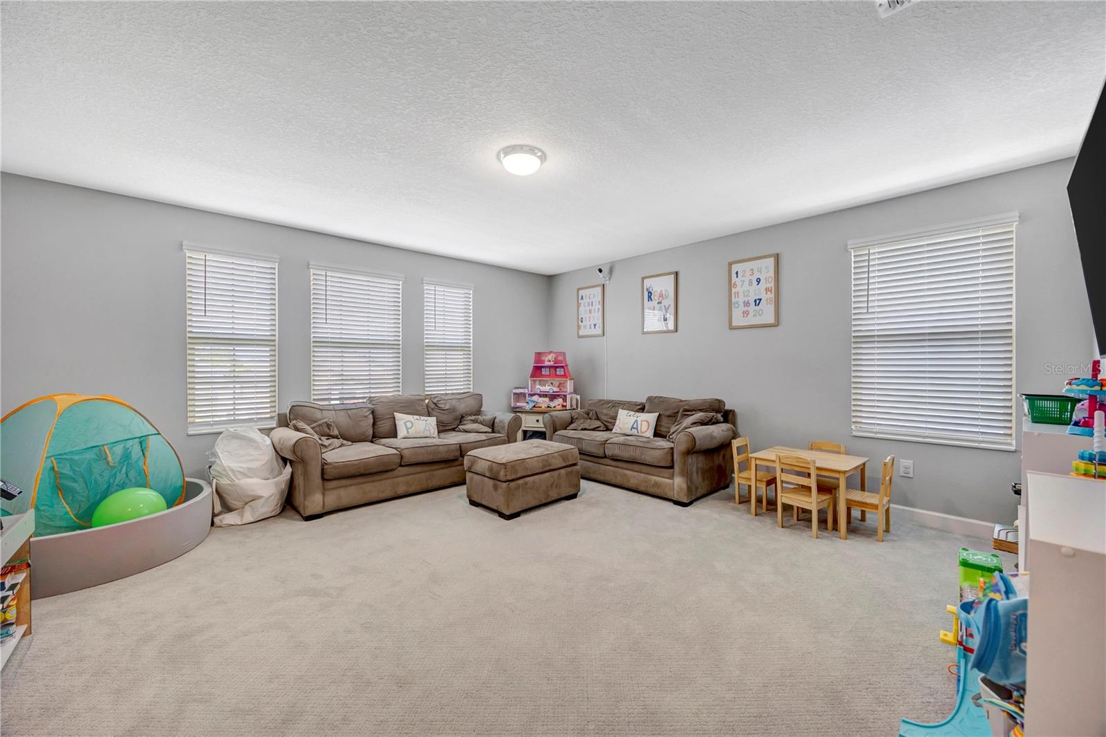 Image 5 of 72 For 13223 Satin Lily Drive