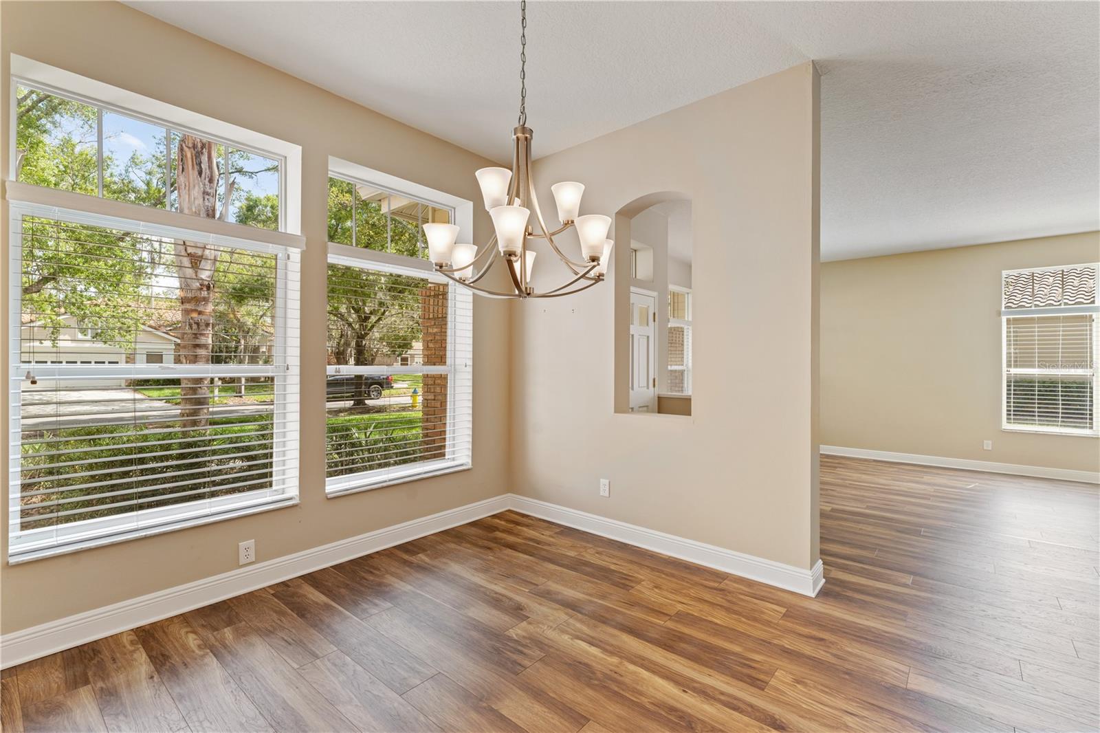 Image 12 of 98 For 17918 Holly Brook Drive