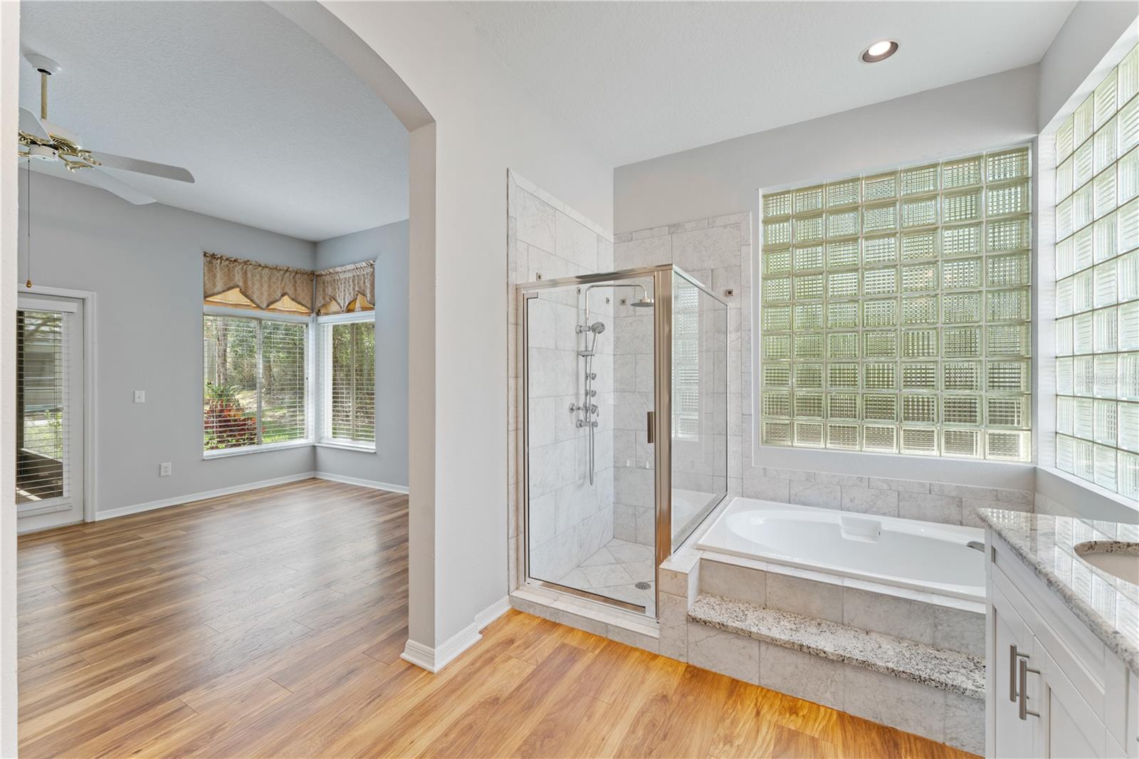 Image 34 of 98 For 17918 Holly Brook Drive