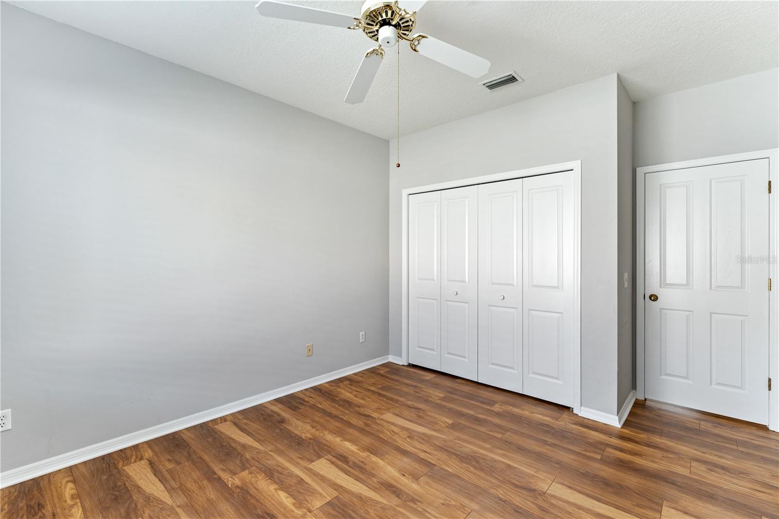 Image 36 of 98 For 17918 Holly Brook Drive