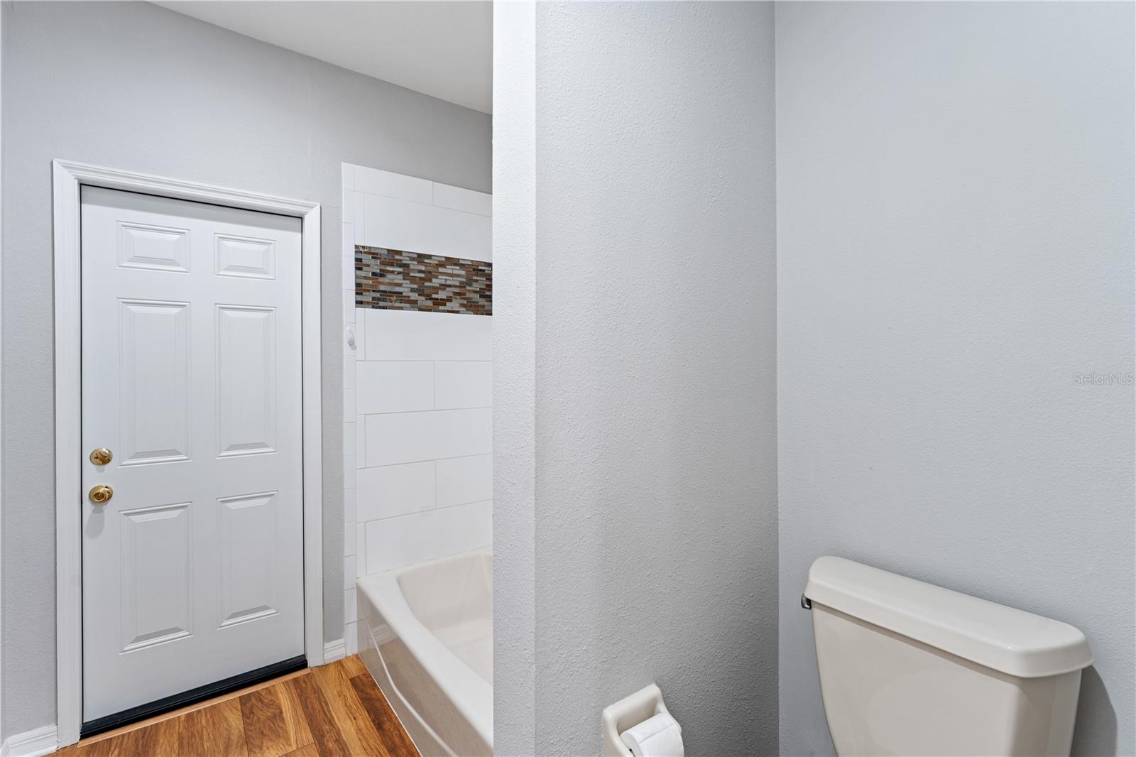 Image 40 of 98 For 17918 Holly Brook Drive