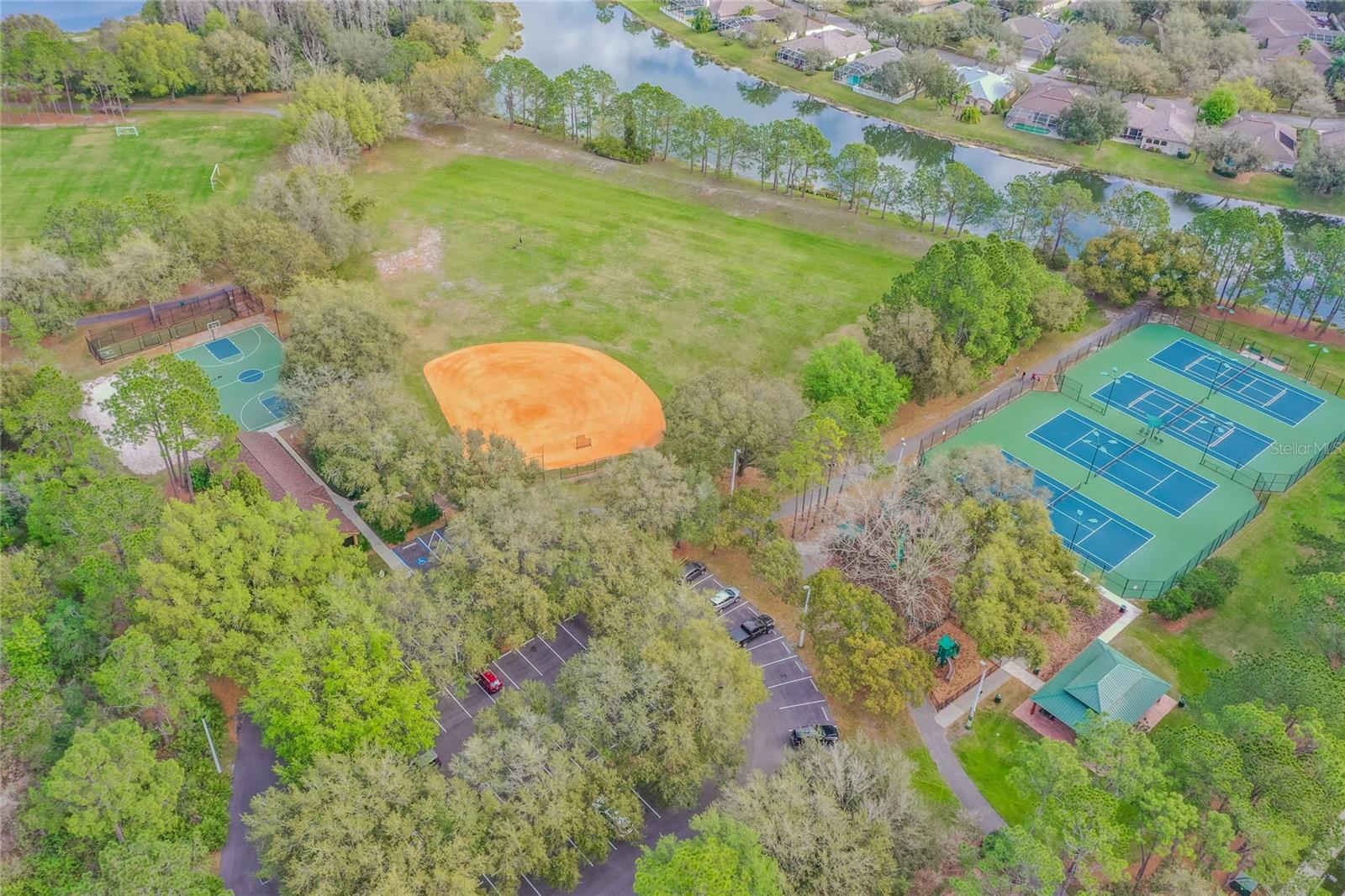 Image 87 of 98 For 17918 Holly Brook Drive