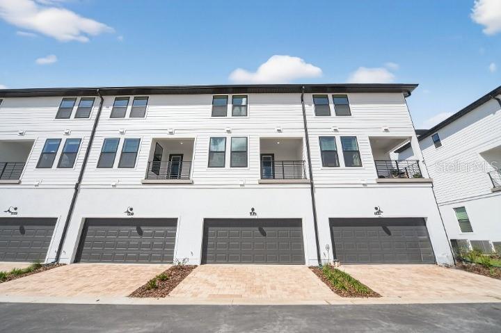 Image 29 of 31 For 15333 Hamlin Park Drive