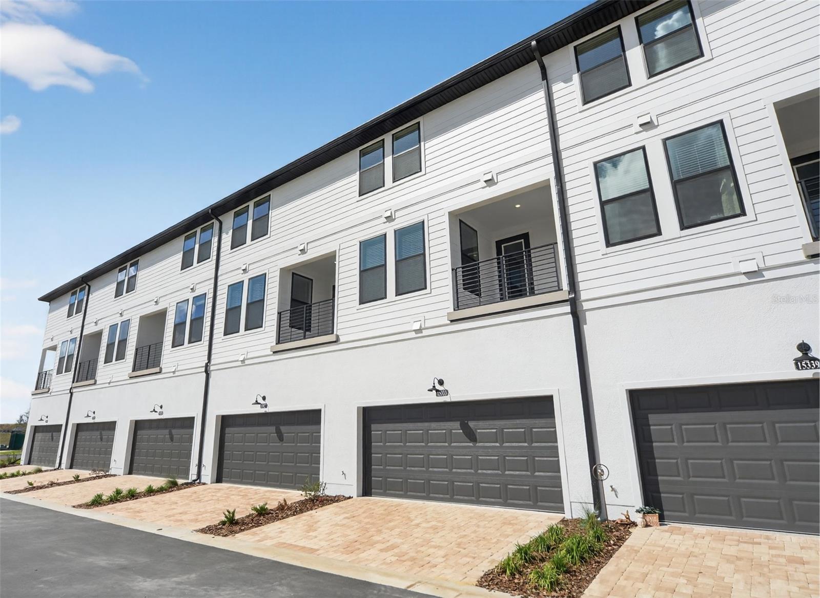 Image 30 of 31 For 15333 Hamlin Park Drive