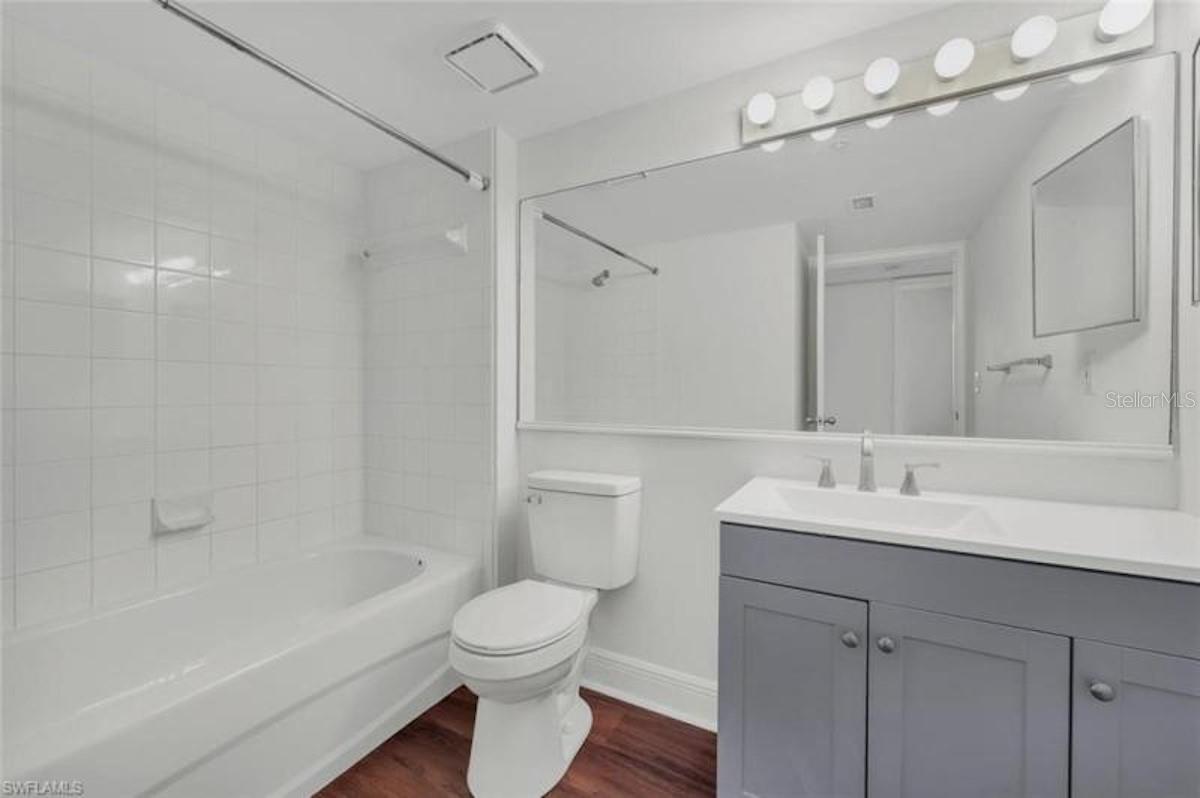 Image 21 of 23 For 1865 Florida Club Dr  6211