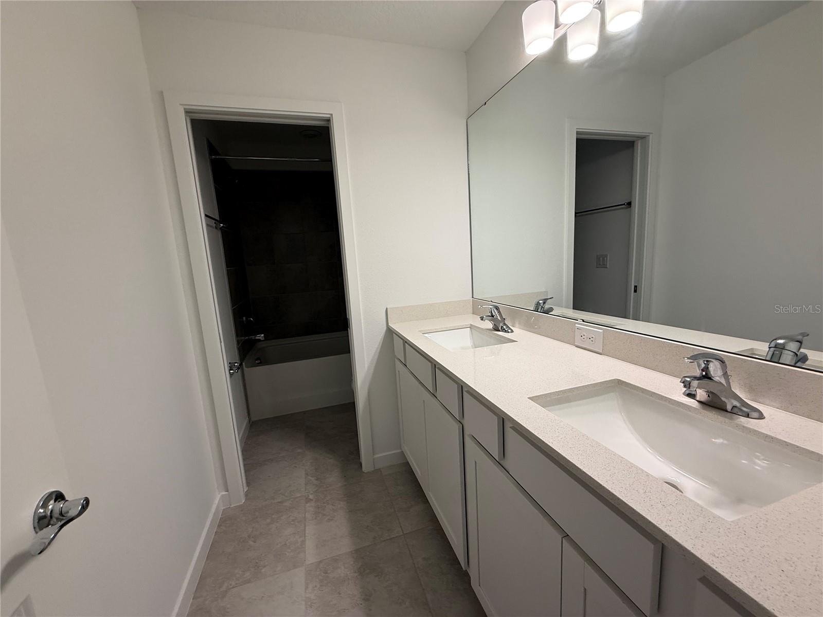 Image 17 of 21 For 6010 Hidden Branch Drive