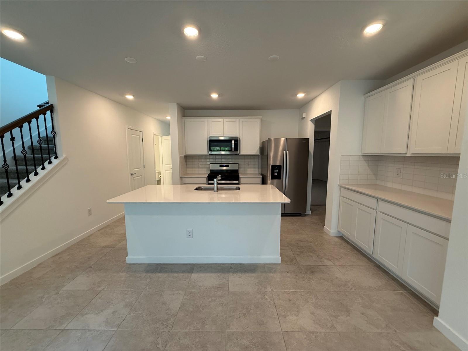 Image 2 of 21 For 6010 Hidden Branch Drive