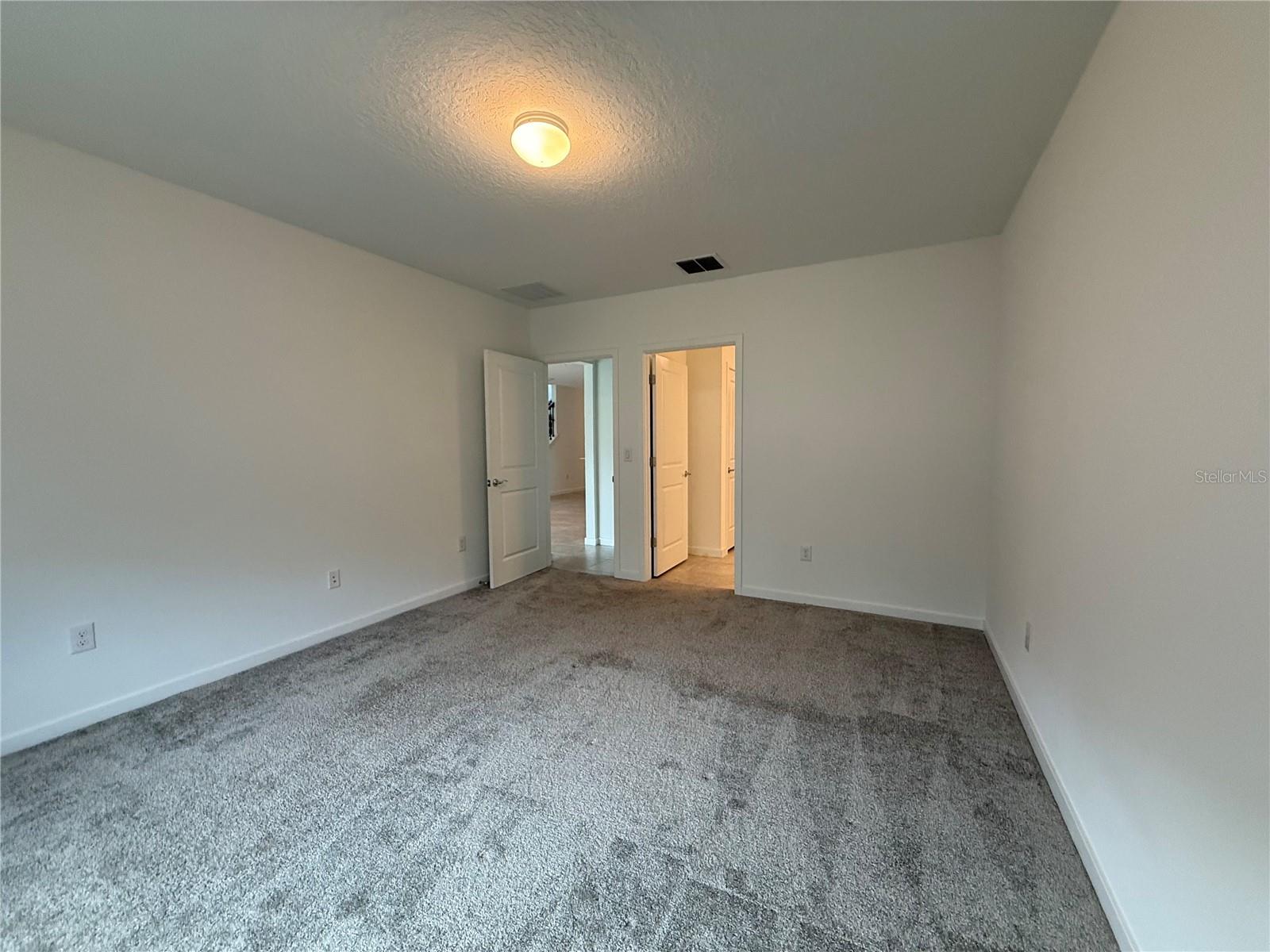 Image 8 of 21 For 6010 Hidden Branch Drive