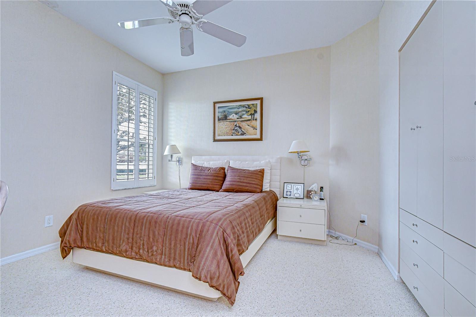 Image 20 of 38 For 2963 Hickory Grove Drive