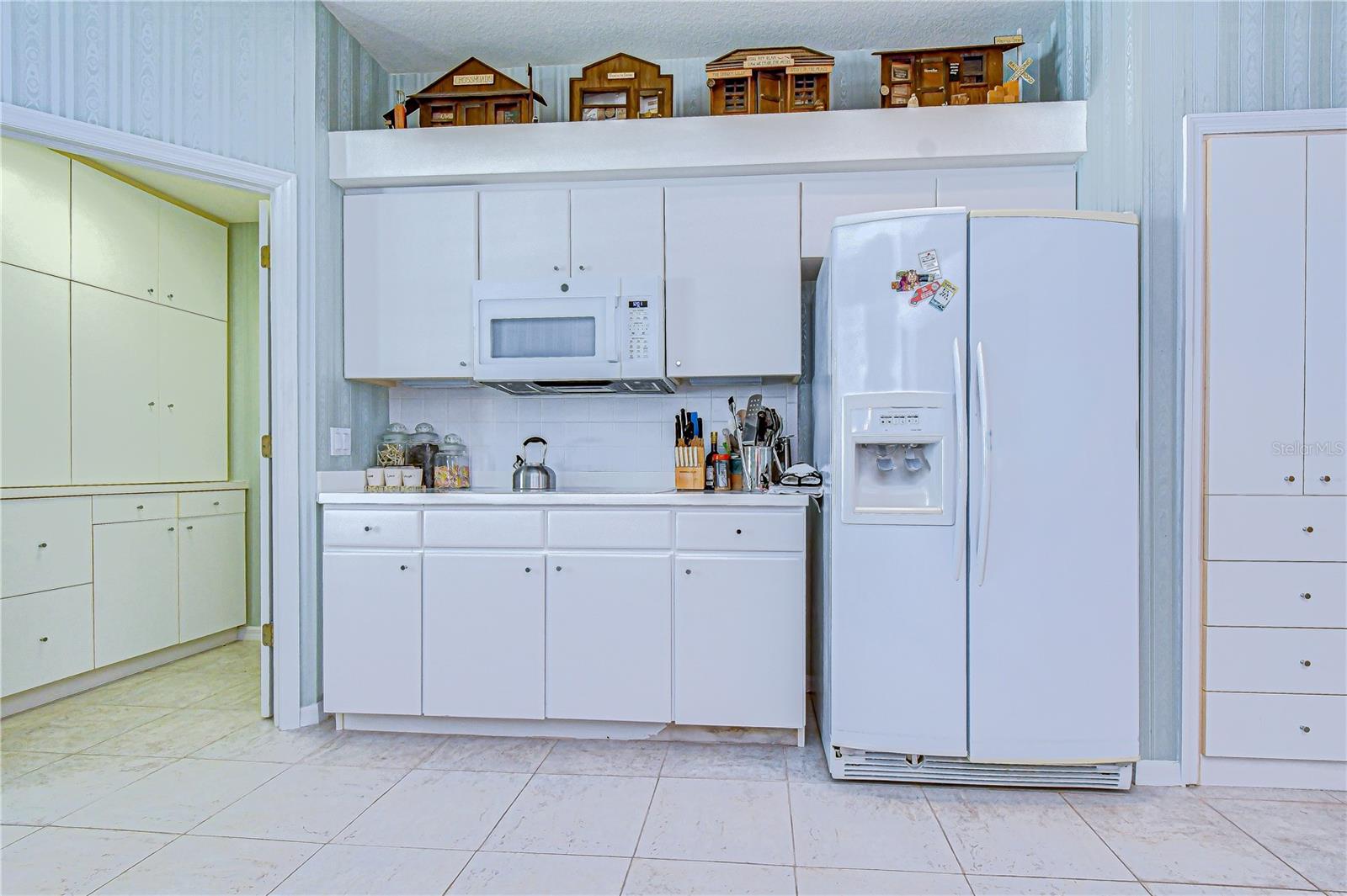 Image 8 of 38 For 2963 Hickory Grove Drive