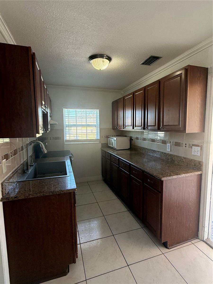 Image 4 of 31 For 4732 Eldorado Drive