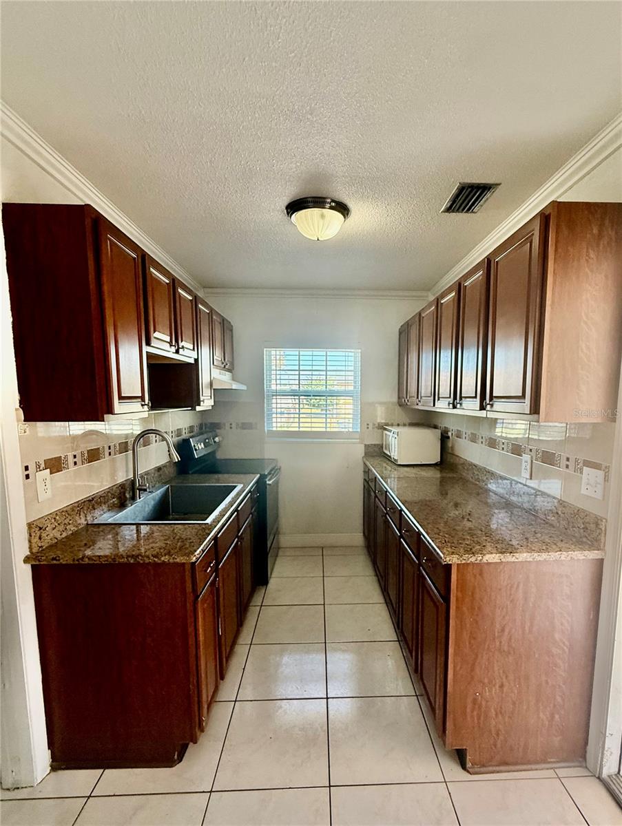 Image 5 of 31 For 4732 Eldorado Drive