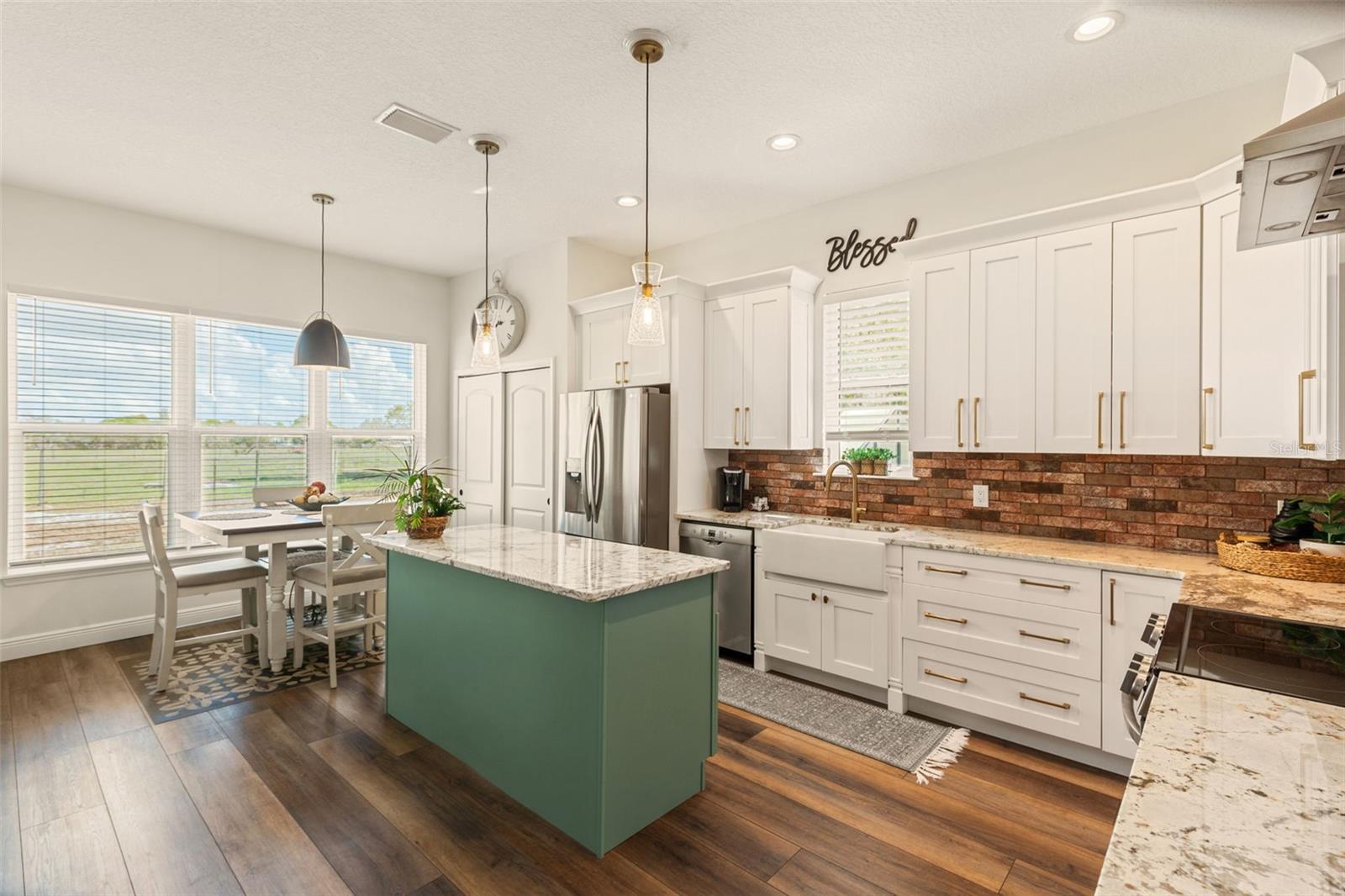 Image 10 of 35 For 6206 Five Acre Road