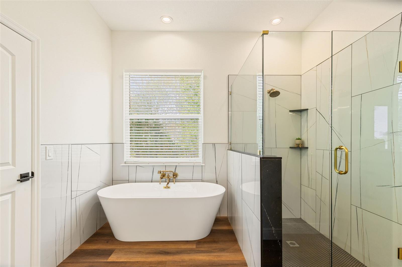 Image 15 of 35 For 6206 Five Acre Road