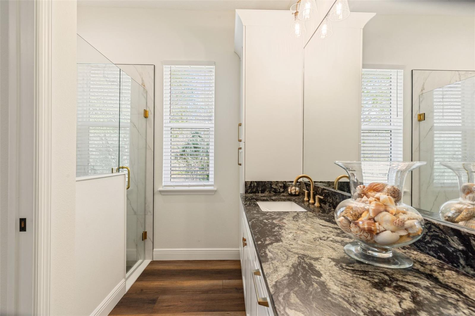 Image 21 of 35 For 6206 Five Acre Road