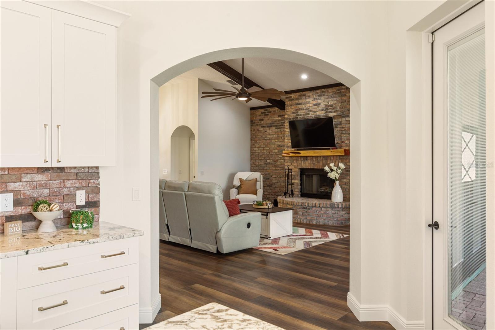 Image 8 of 35 For 6206 Five Acre Road