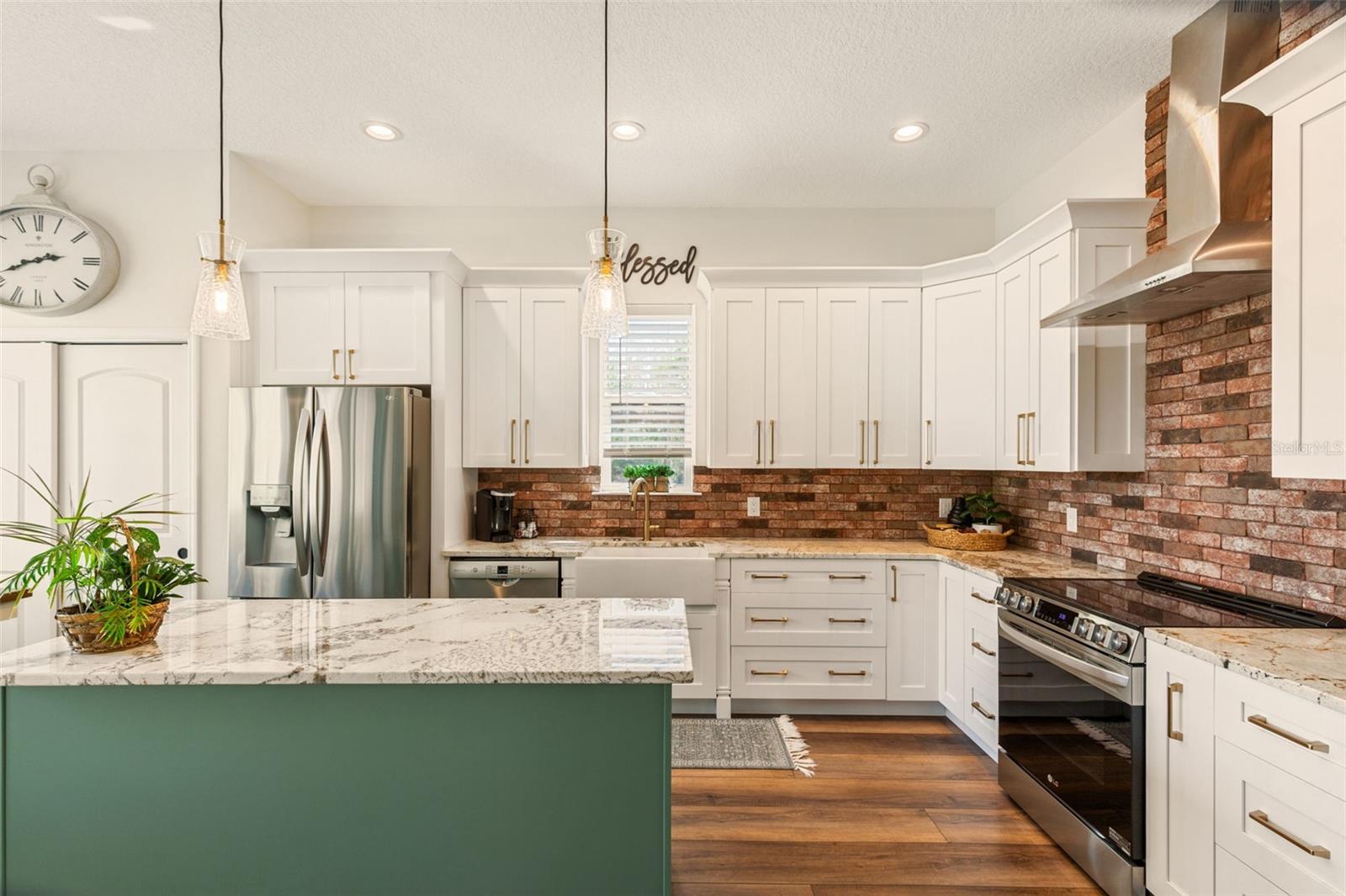 Image 9 of 35 For 6206 Five Acre Road