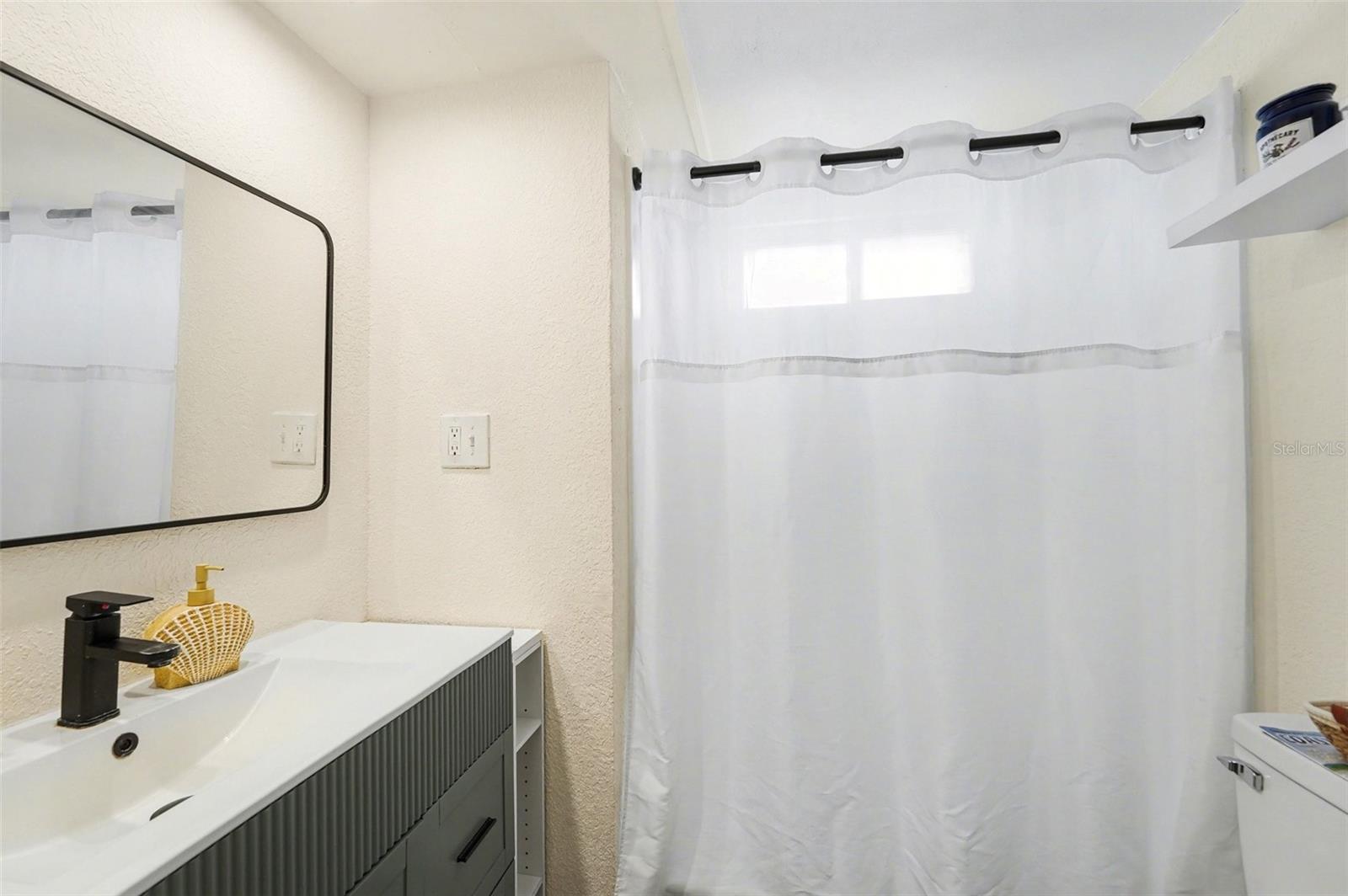 Image 19 of 29 For 1922 Lullaby Drive