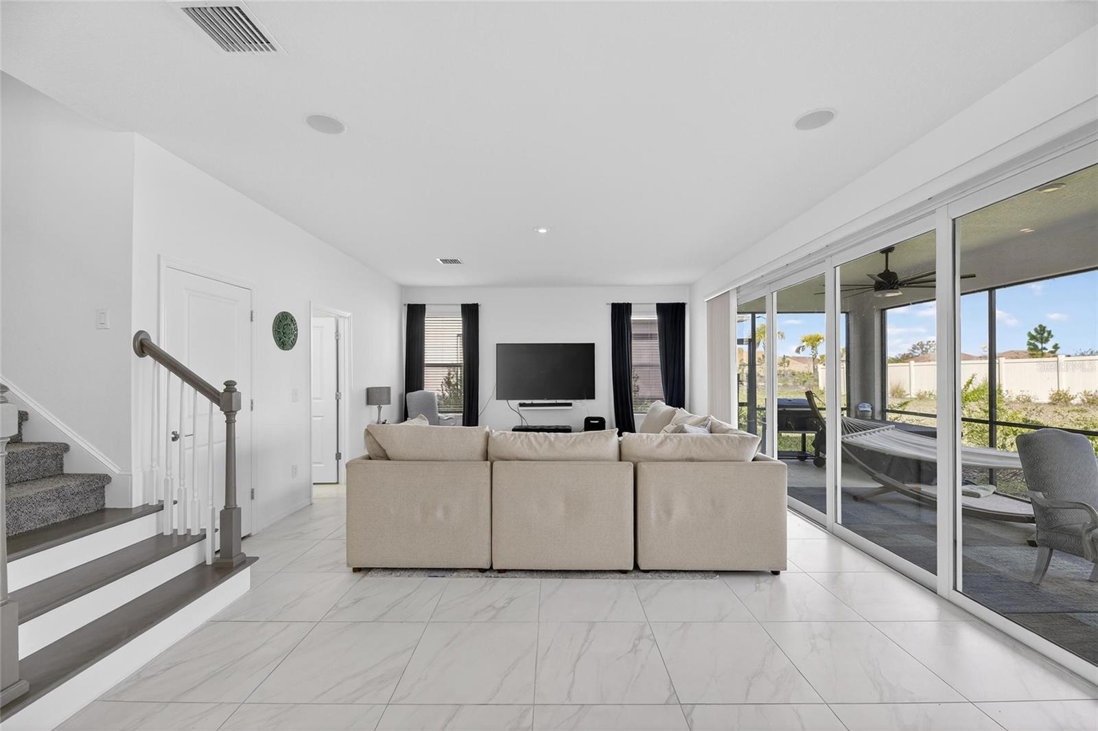 Image 17 of 80 For 5810 Fieldmoor Court