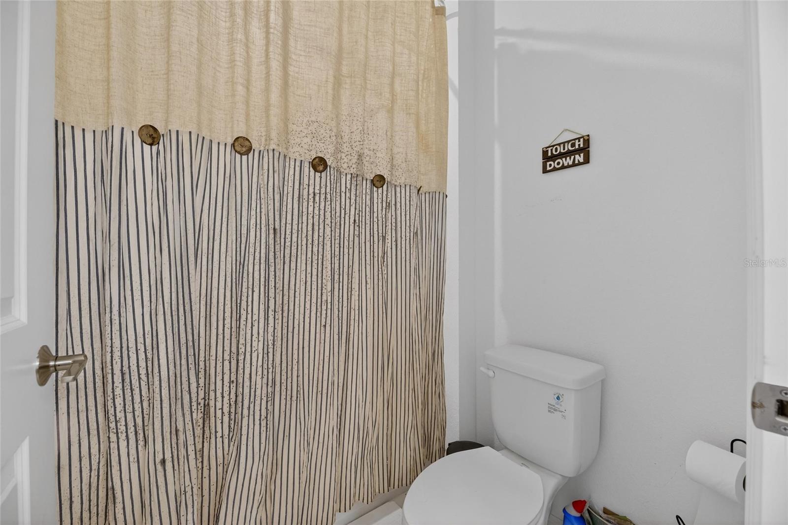 Image 25 of 80 For 5810 Fieldmoor Court