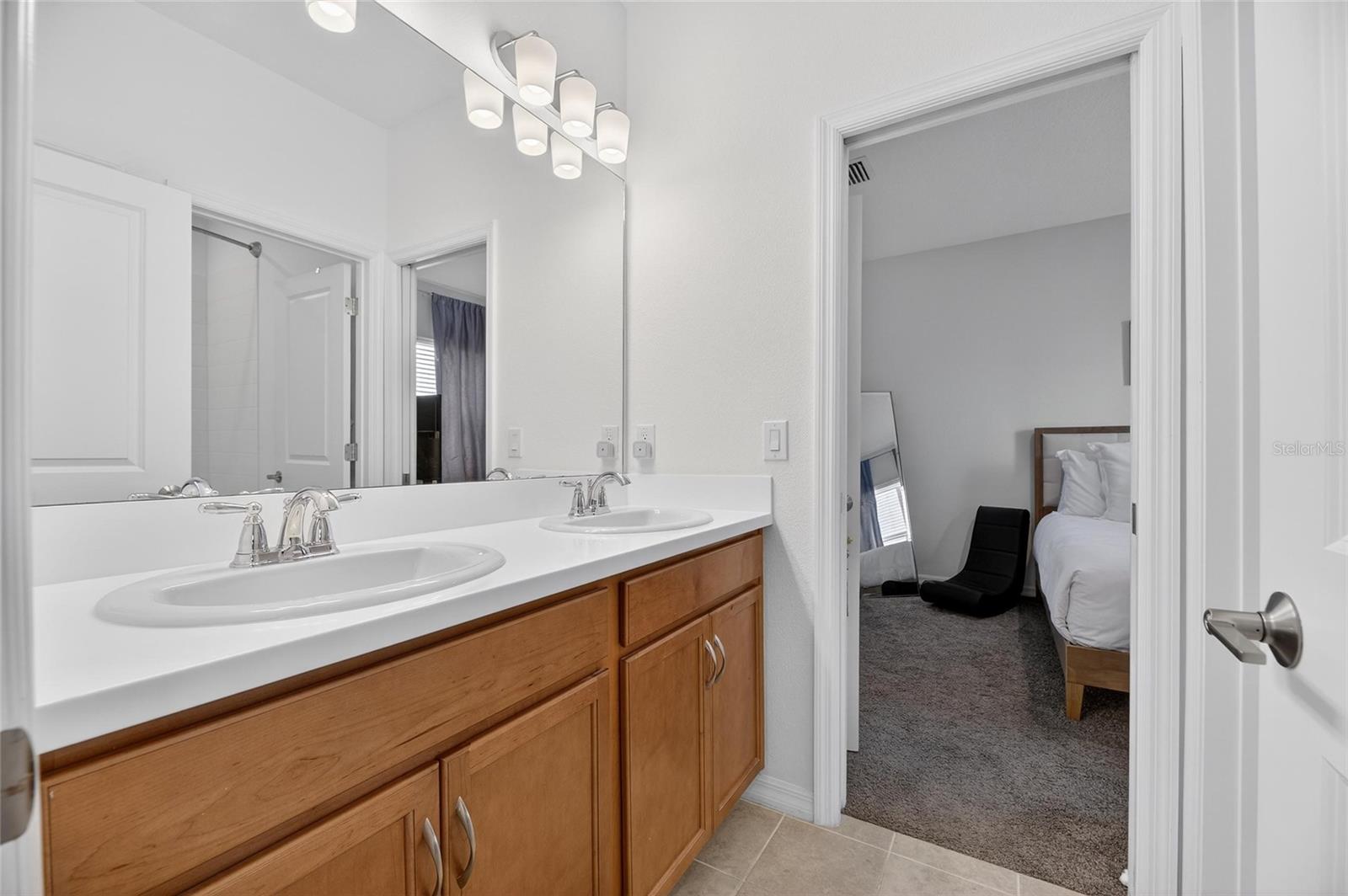 Image 42 of 80 For 5810 Fieldmoor Court