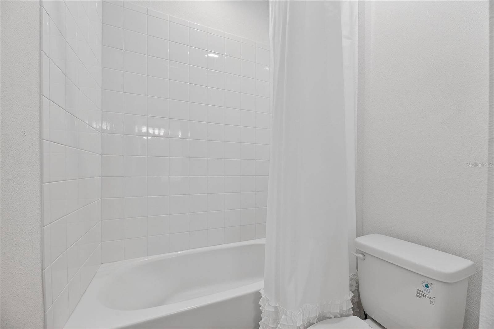 Image 43 of 80 For 5810 Fieldmoor Court